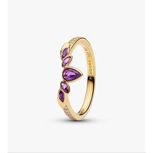 Princess Anna Pandora Ring New Size 7.5